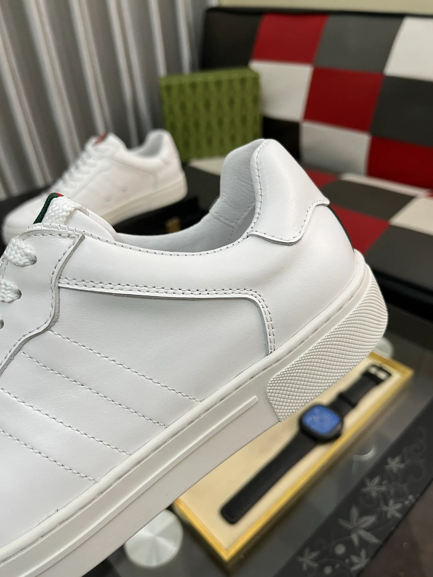 Men's shoes 💰400⌚️⌚️Gucci •Gucci original quality.~ Unique modern style sneakers. 🏃A must-have casual shoe for trendy men😍😍 Original brand imported from Italy, imported original leather, sheep lining (refuses to discolor and grind feet) Sole: Original sole provided by the original factory, French lazy style design ⚠️Fit to the feet, original quality, super comfortable original sole. Just like shooting the real thing🎬The real thing is better, code number: 38-442️⃣colors available